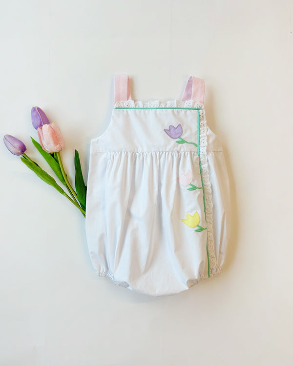 Bitsy Bubble - Worth Avenue White with Palm Beach Pink & Flower Applique