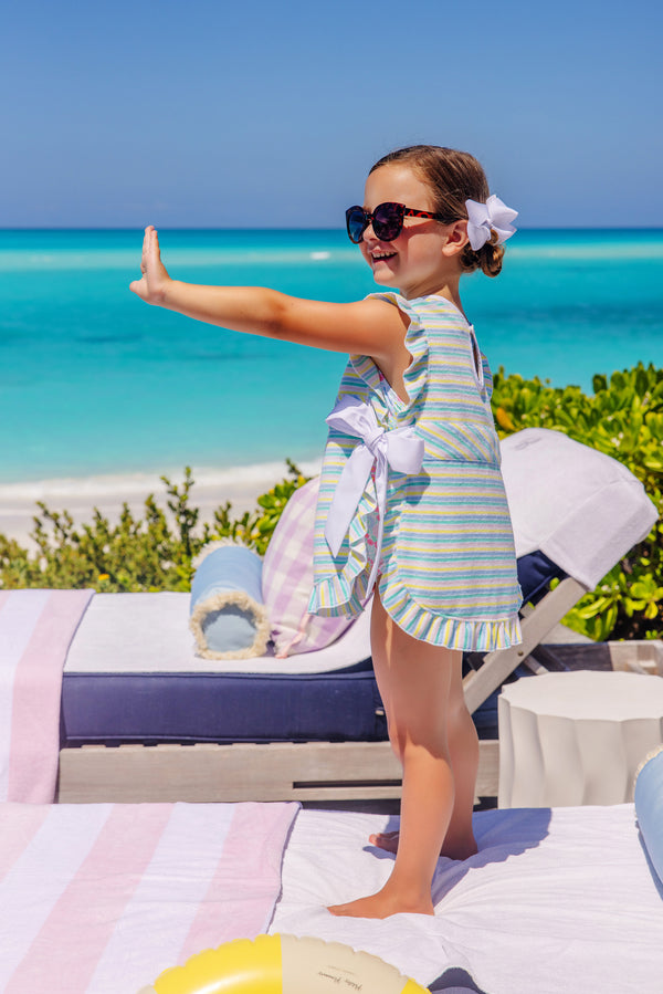 Model is wearing a size 5.