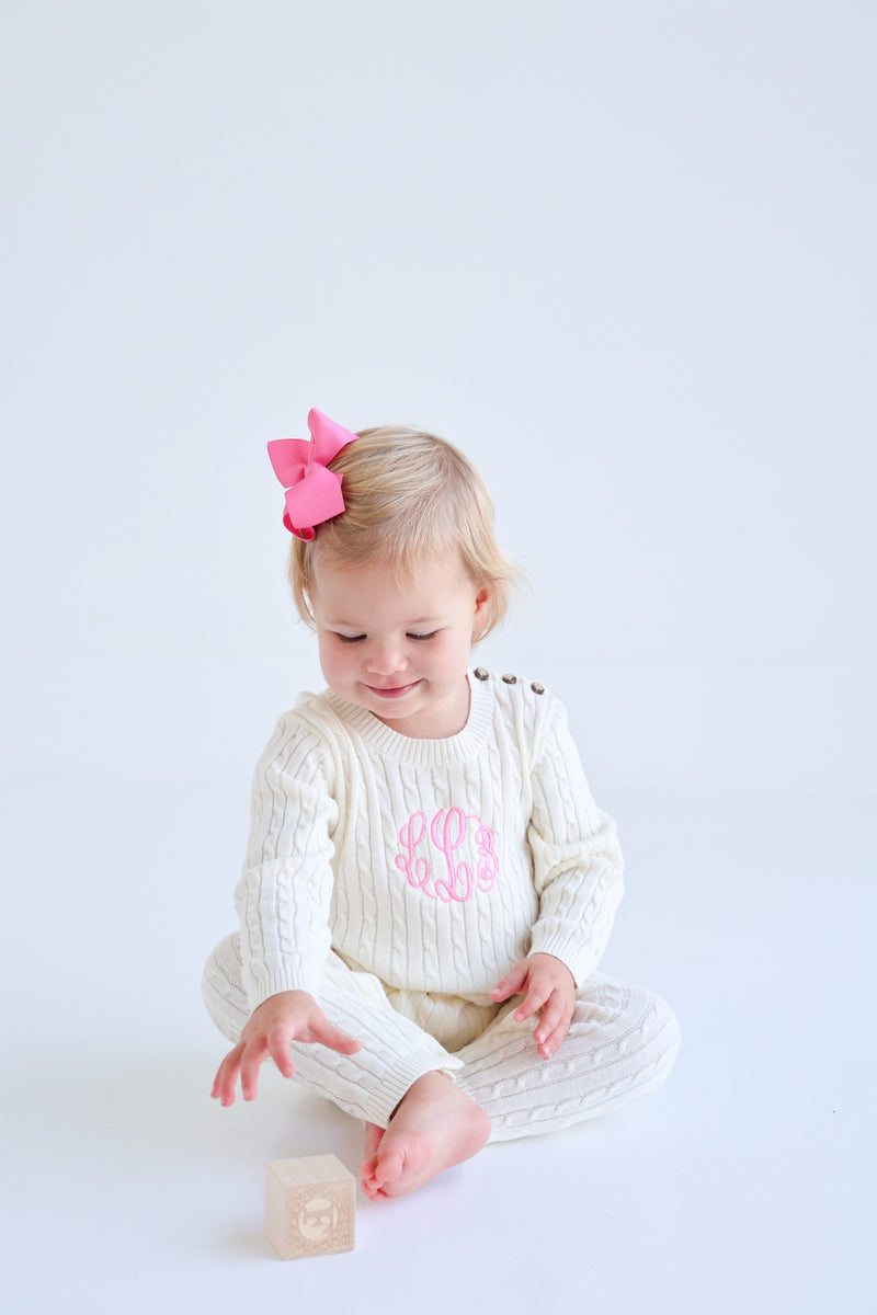 gdf(model-text: Monogram: Hamptons Hot Pink, Lainey Font)