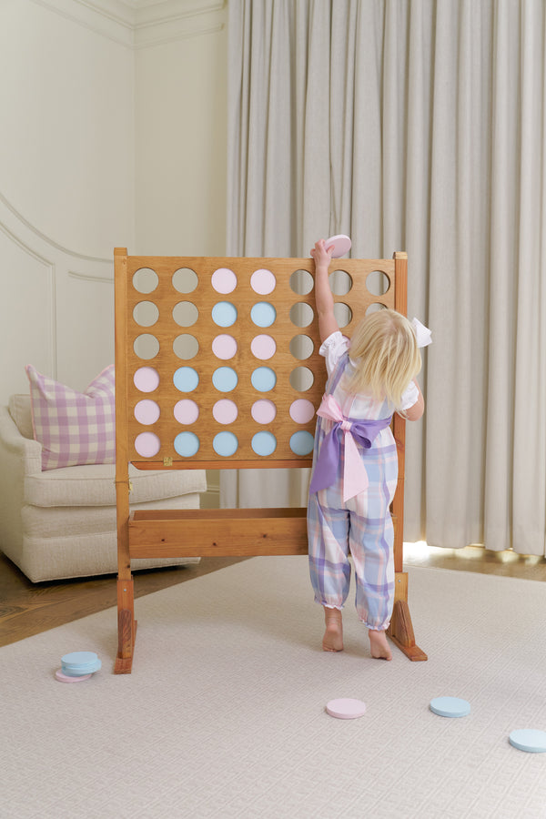 Model is wearing a size 3T.