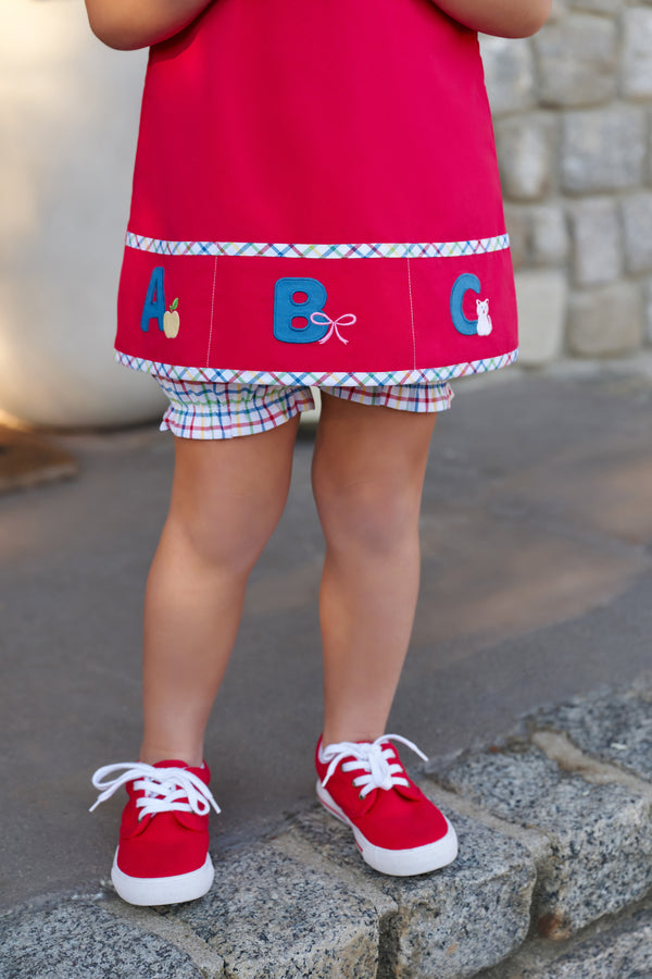 Model is wearing a size 5.