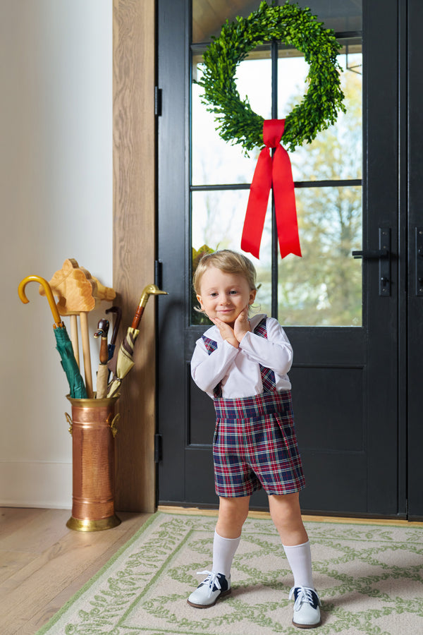 Model is wearing a size 2T.