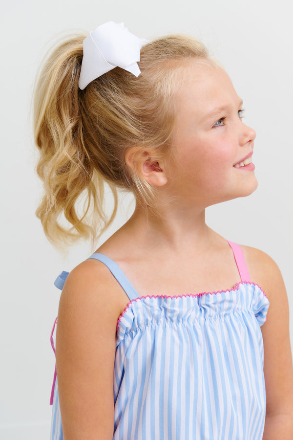 Model is wearing a size 7.