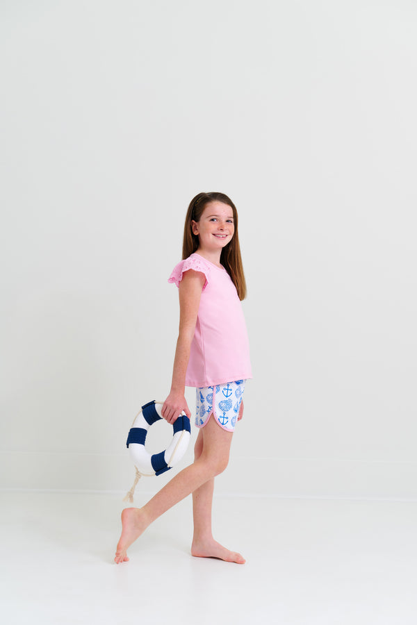 Model is wearing a size 8.