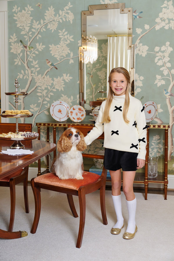 Model is wearing a size 8.