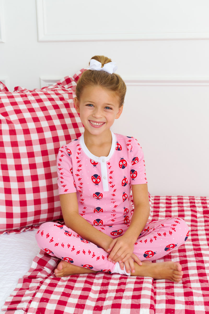 gdf(model-text: Model is wearing a size 7.)