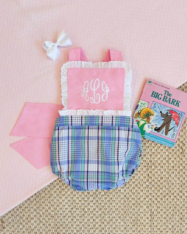 Monogram: Worth Avenue White, Lainey Font