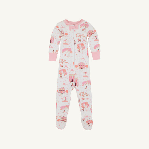 Noelle's Night Night - Fall on Fincastle Road with Sandpearl Pink