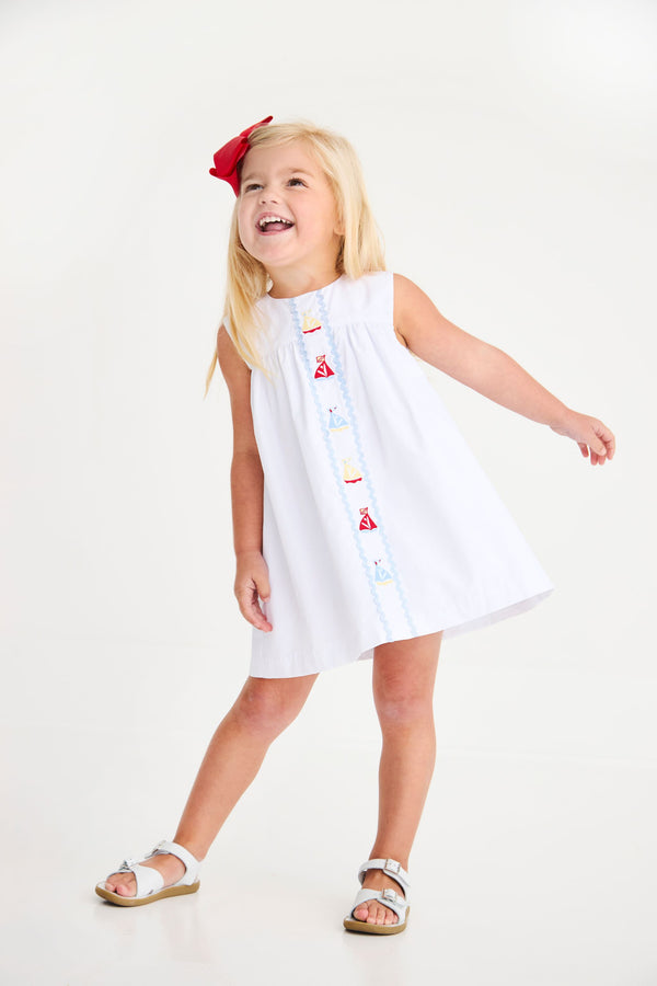 Sleeveless Tabitha's Teachers Pet Dress - Worth Avenue White with Sailboats