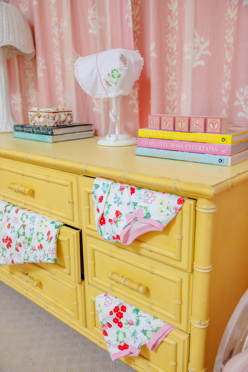 Catesby Bonnet - Worth Avenue White & Pier Party Pink with Strawberry
