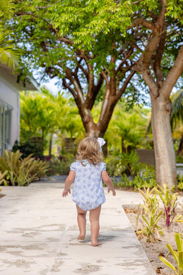 Ramona Ruffle Bubble - Handful of Hydrangeas with Worth Avenue White