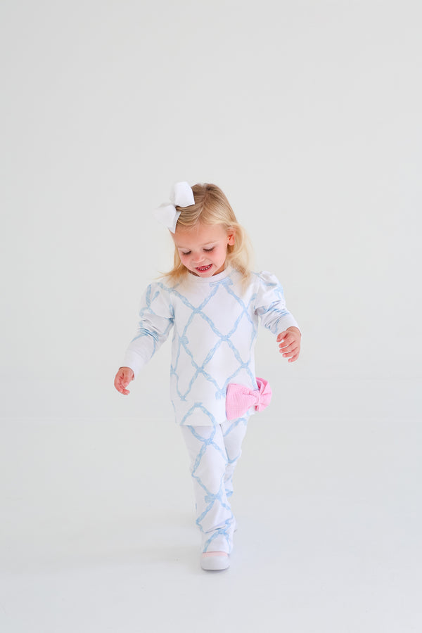 Puff Sleeve Cassidy Comfy Crewneck - Belle Meade Bow (Buckhead Blue) with Pier Party Pink Bow