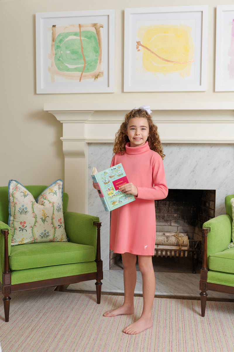  Model is wearing a size 8.