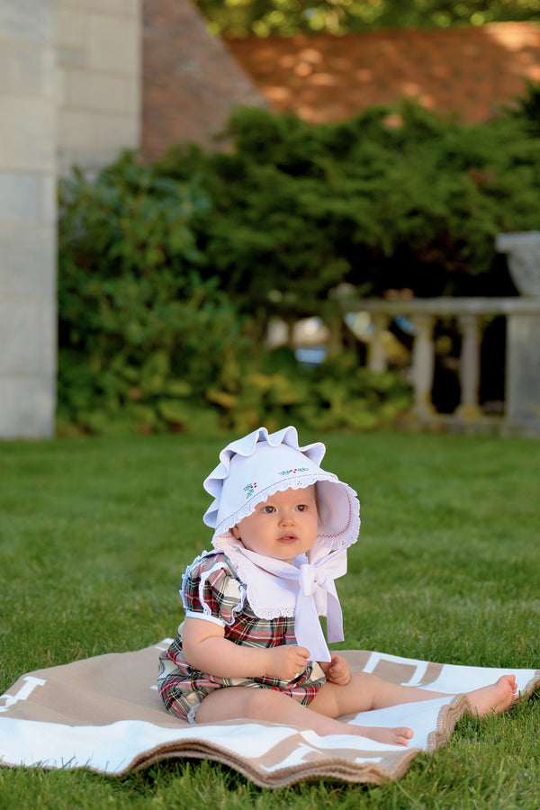 Bellefaire Bonnet - Worth Avenue White with Holly Embroidery